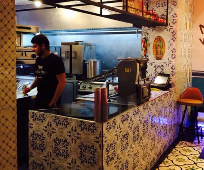 Restaurante-Mexicano-–-Custom-Tile-–-Barcelona